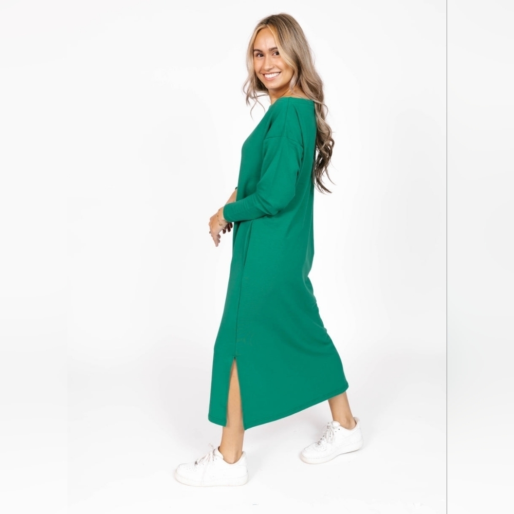 Smash + Tess  ALL DAY MIDI DRESS IN HOLLY GREEN - Picture 3 of 9